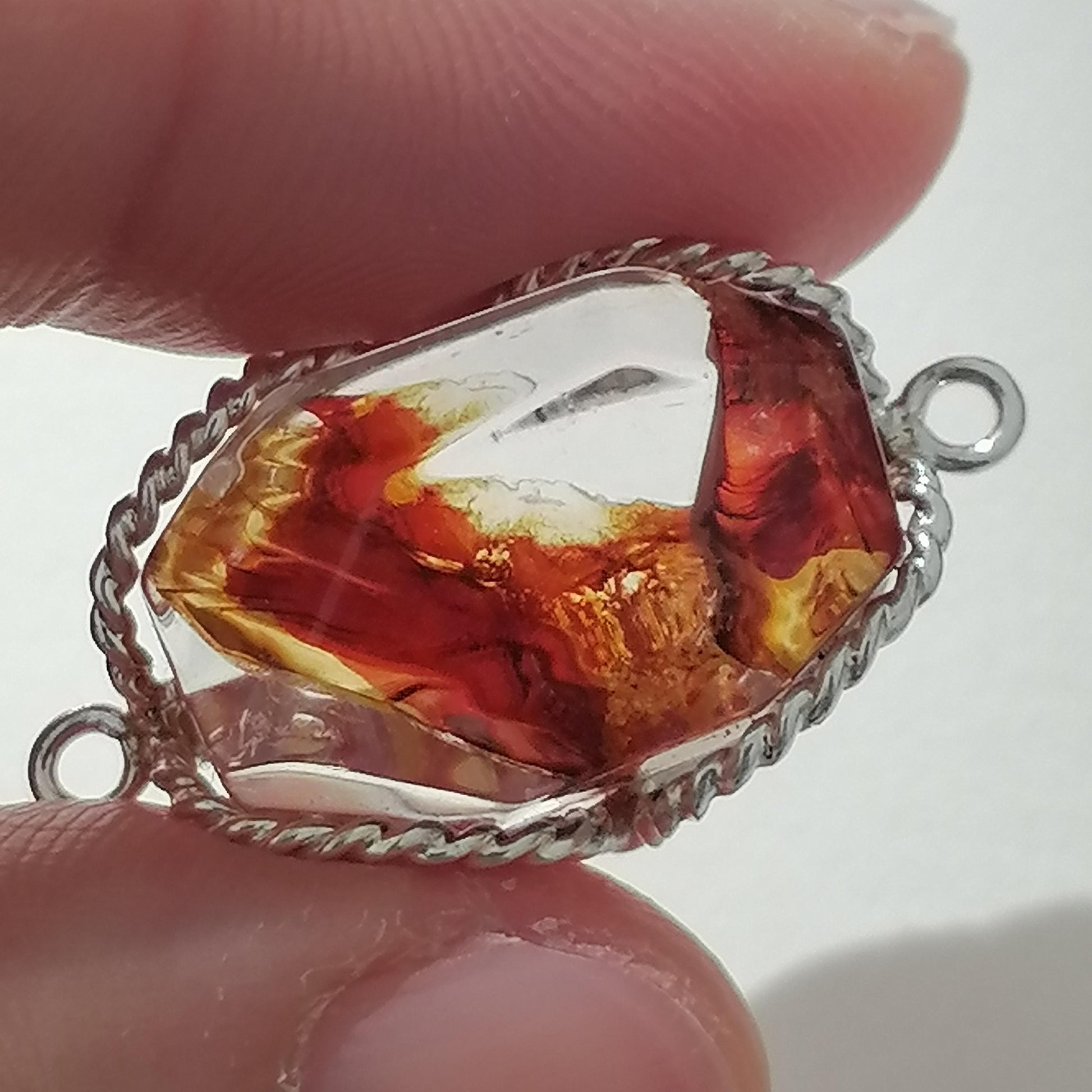 Hematoid Quartz natural stone pendant detail2-front