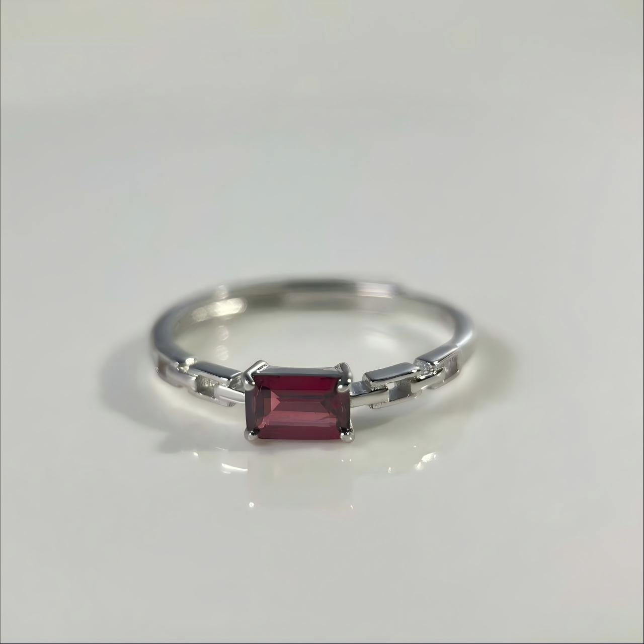 Mulberry Line · Rhodolite Garnet Ring