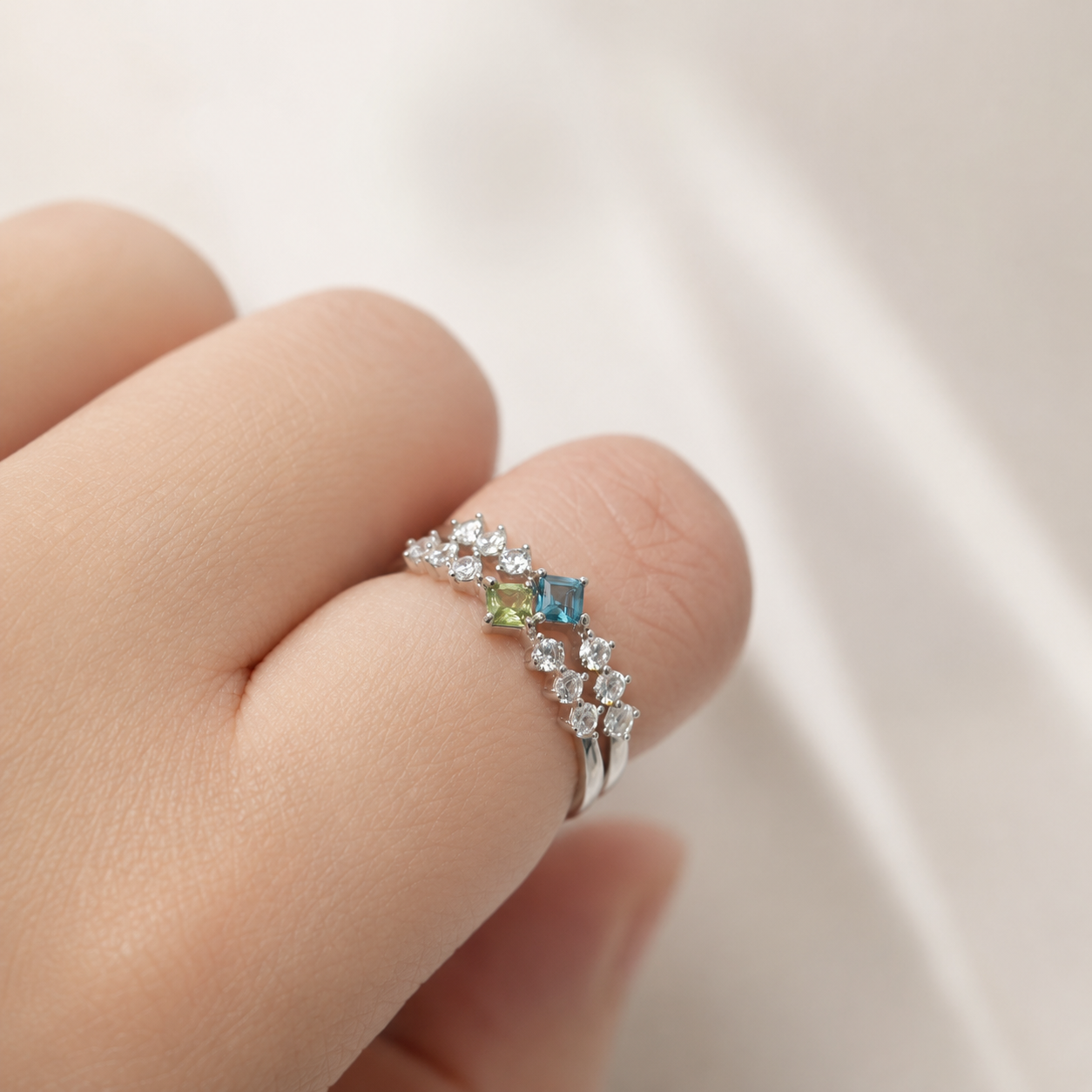 Blue Focus / Green Ease · Peridot & London Blue Topaz Stacking Ring