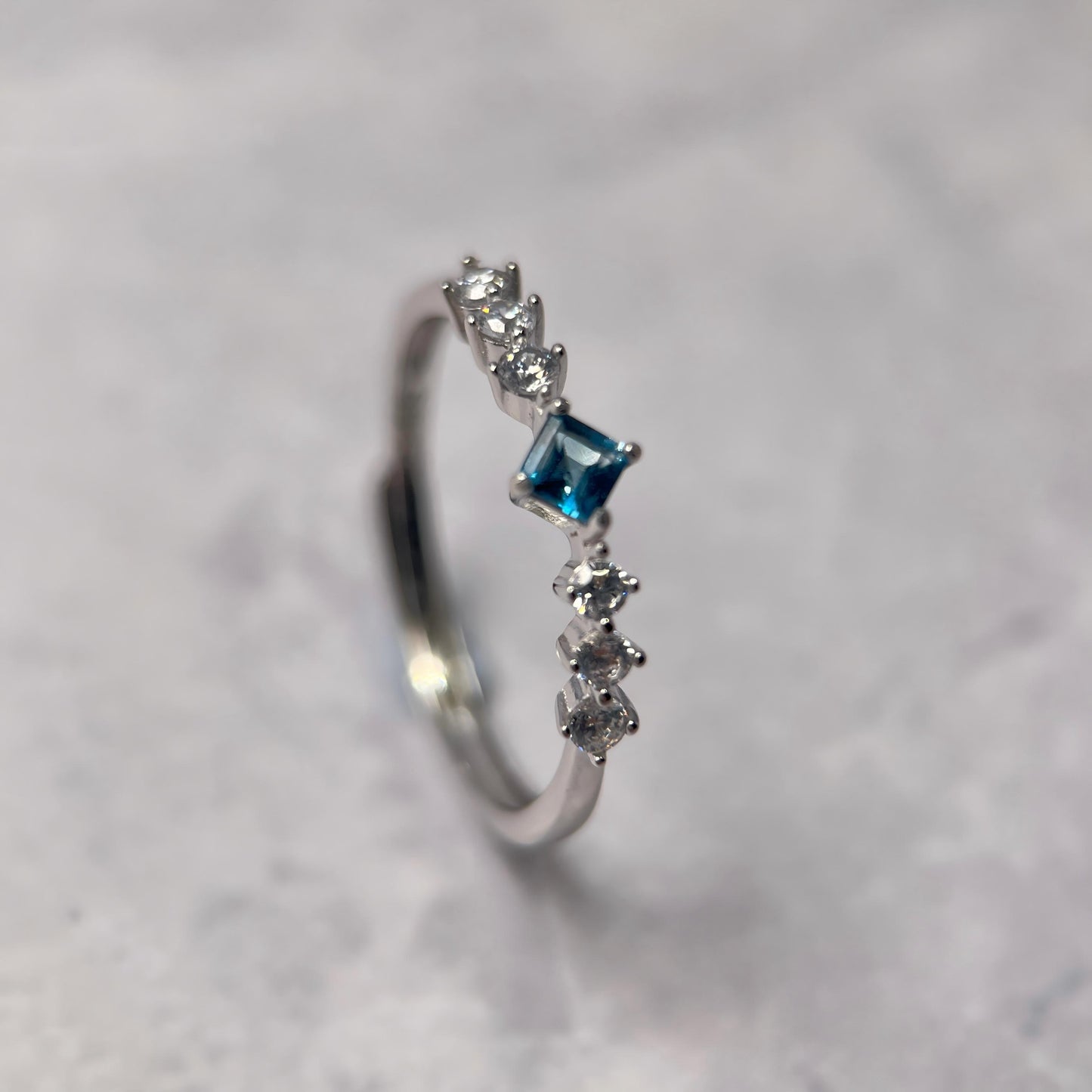 Blue Focus / Green Ease · Peridot & London Blue Topaz Stacking Ring