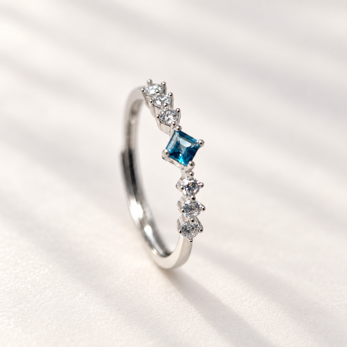 Blue Focus × Green Ease · Peridot & London Blue Topaz Stacking Ring Set