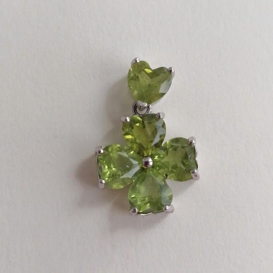 Peridot pendant1
