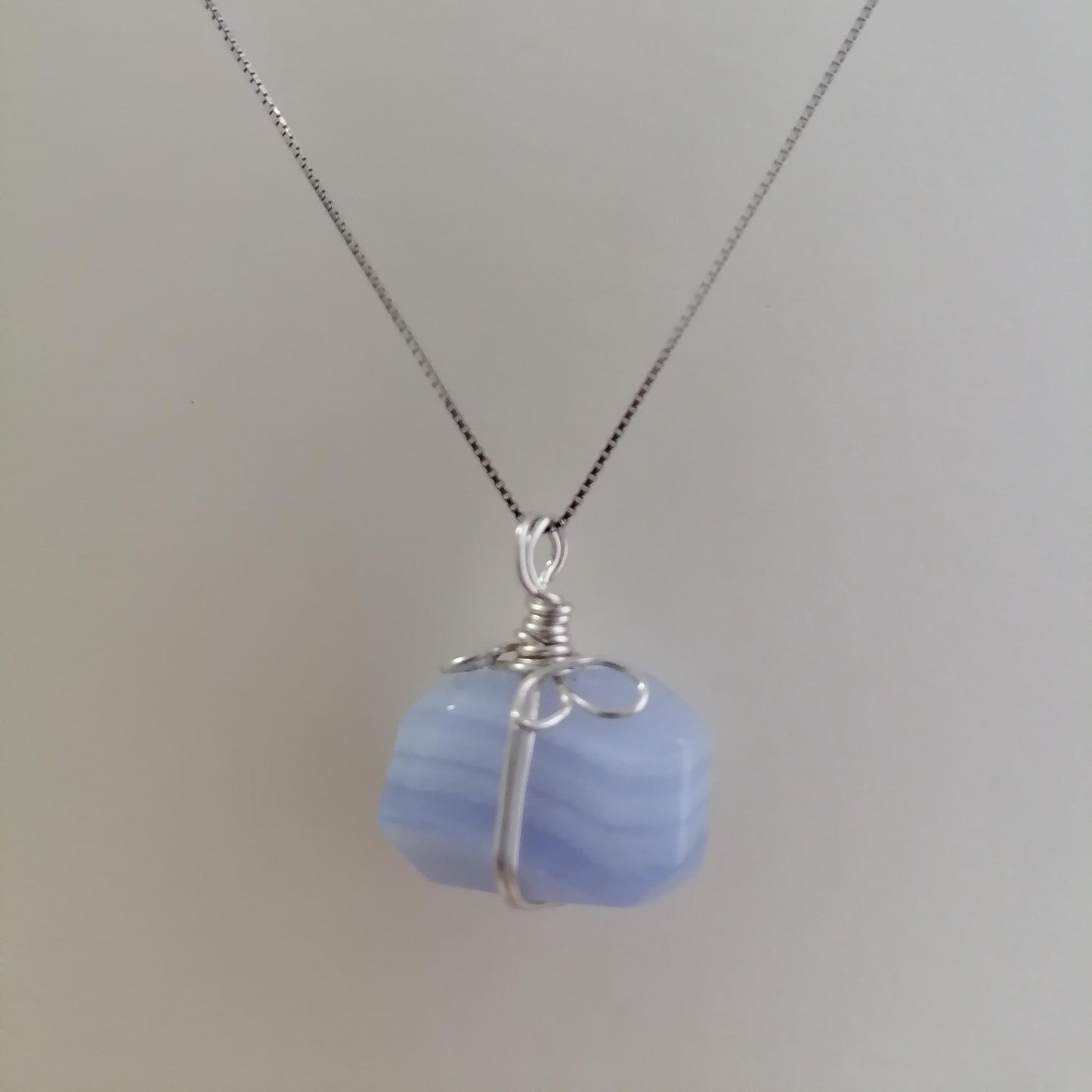 blue lace agate pendant necklace2