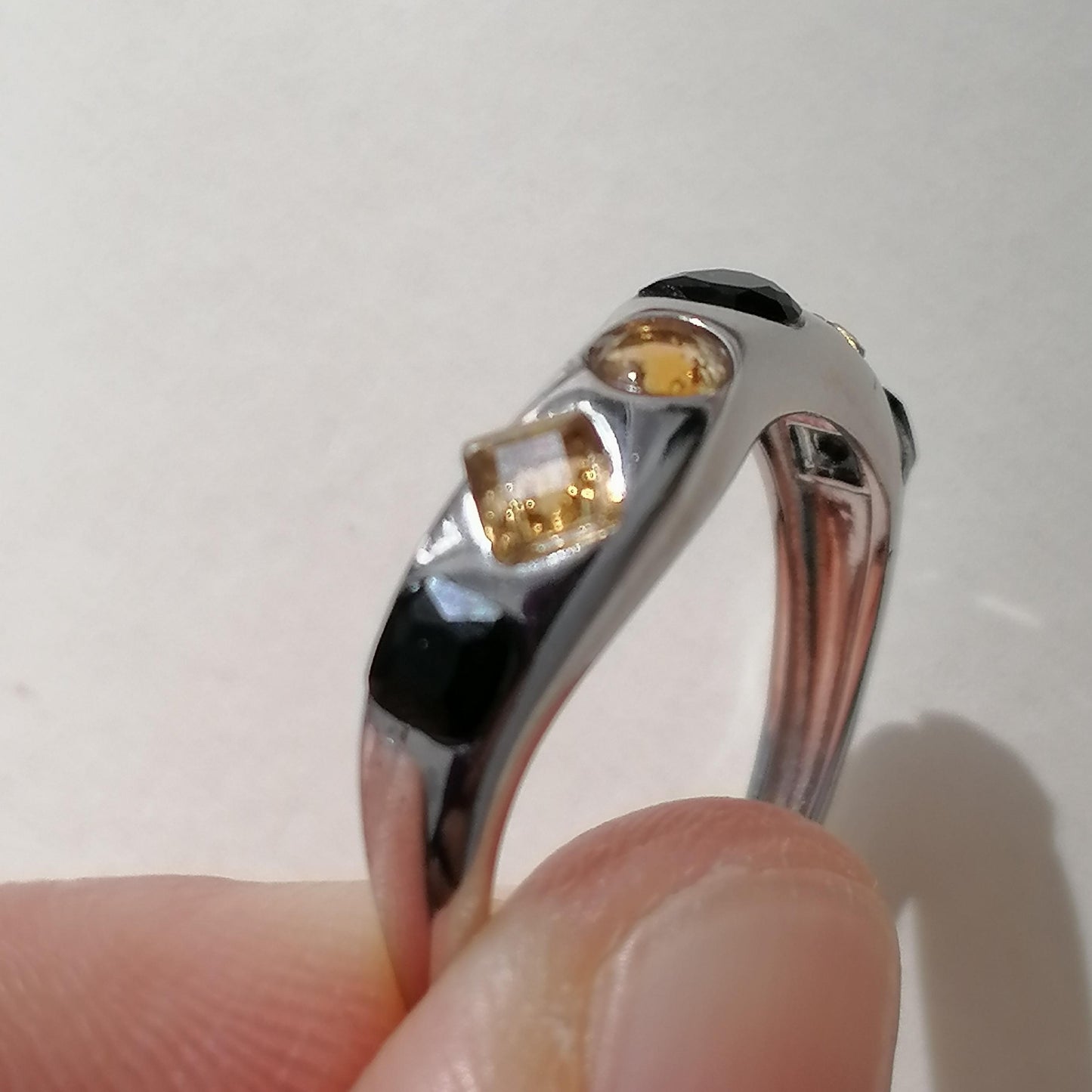 citrine-spinel ring close up