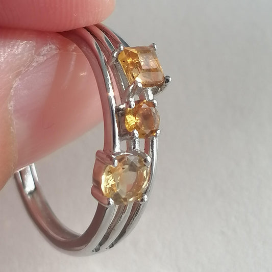citrine ring close up