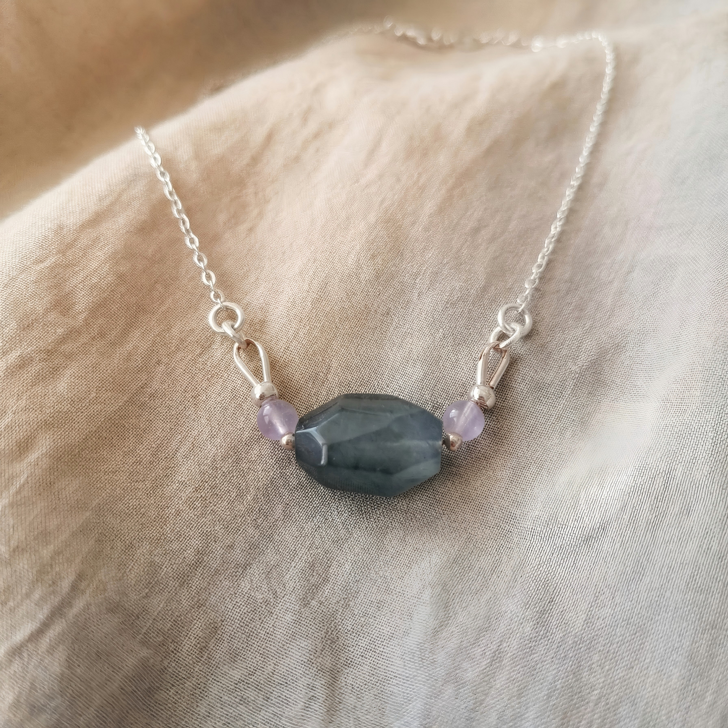 rabbit hair quartz natural stone pendant grounding2